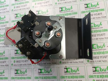 Công tắc tới lui