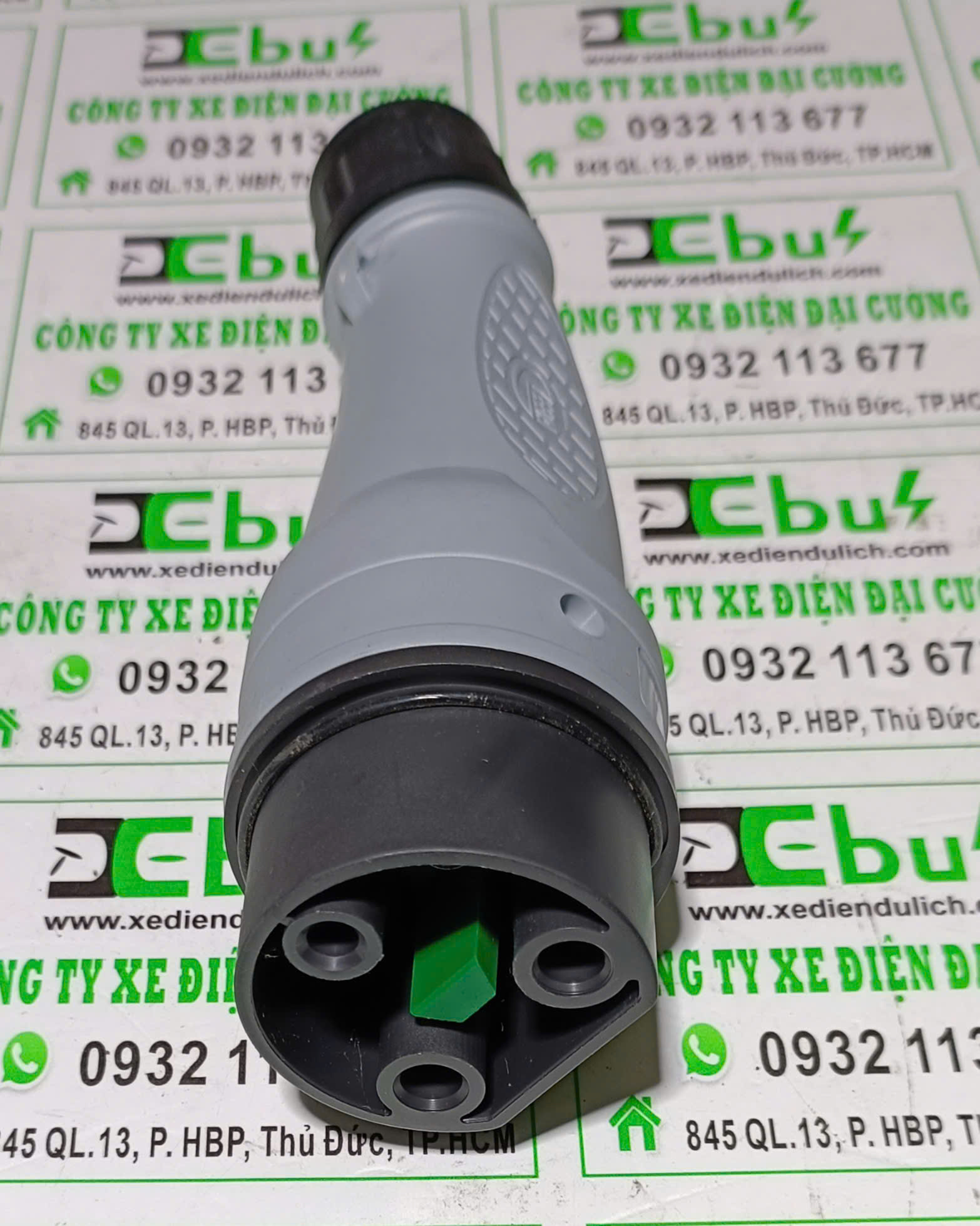 Chui sạc xe điện